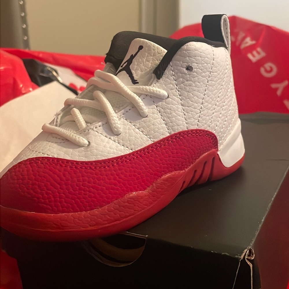 Jordan 12 Retro Cherry Red & White Size 7c